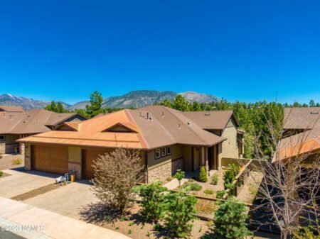 Photo of 420 N Moriah DR