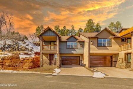 Photo of 529 N Moriah DR
