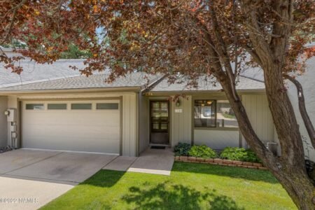 Photo of 1744 N Fairway DR